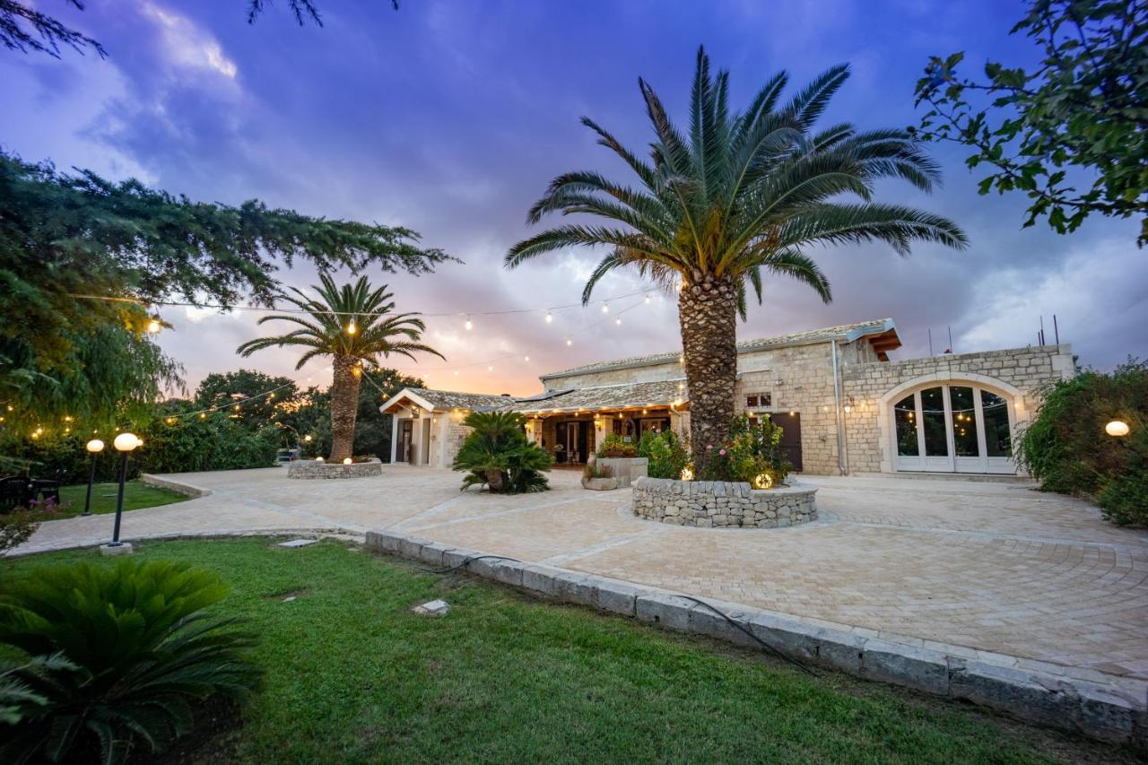 Casale Della Contea Guest House Modica Exterior photo