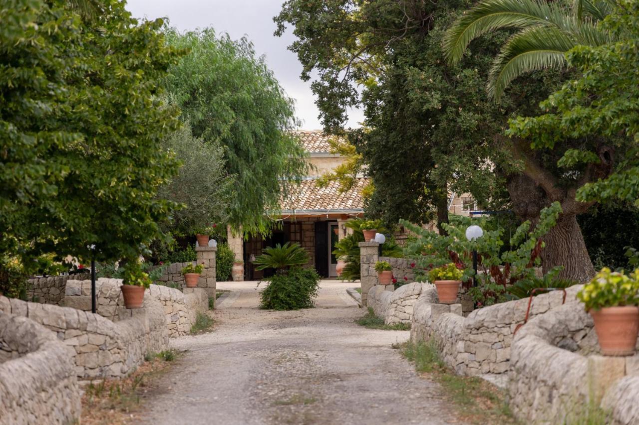 Casale Della Contea Guest House Modica Exterior photo
